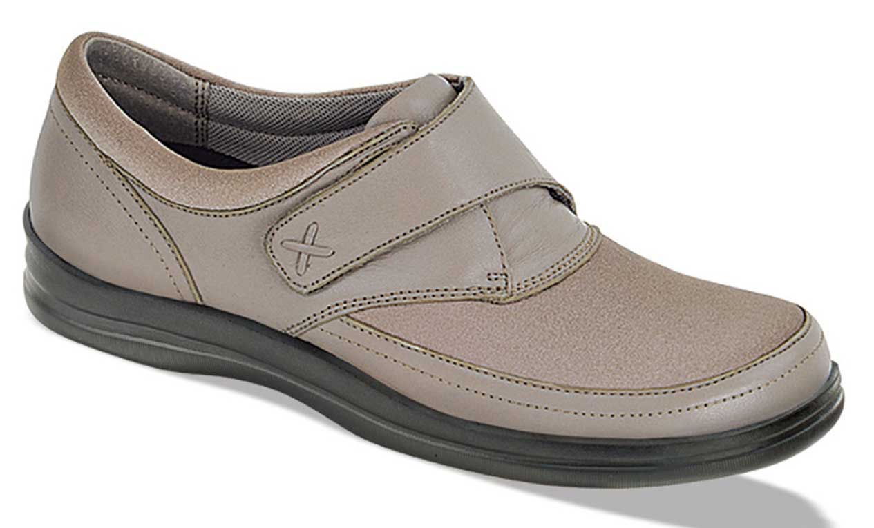 Apex Petals A723W Casual Walking Shoe - Women's Comfort Therapeutic Diabetic Shoe - Medium - Extra Wide - Extra Depth For Orthotics