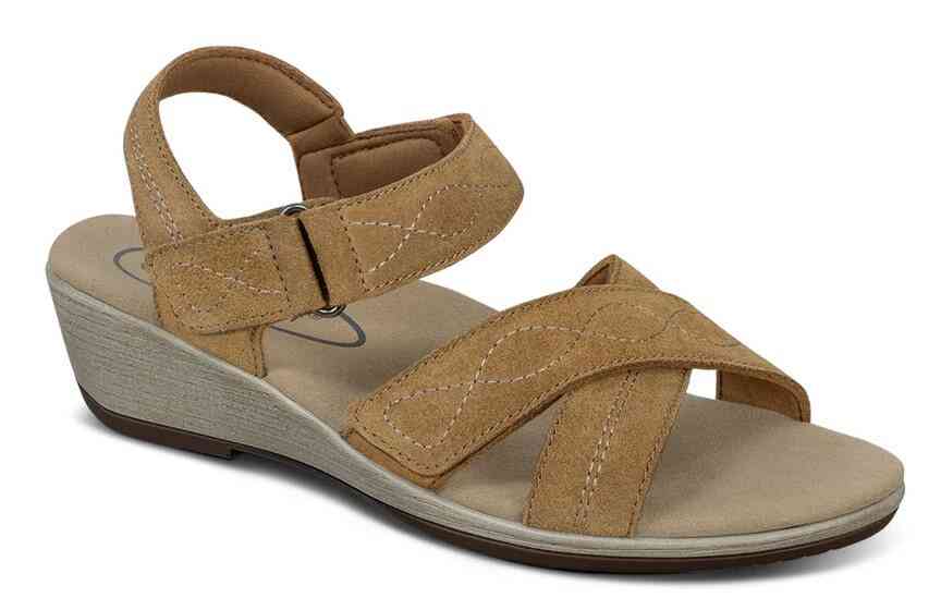 Orthofeet Shoes Holly 62031 Womens Wedge Comfort Sandal: Camel